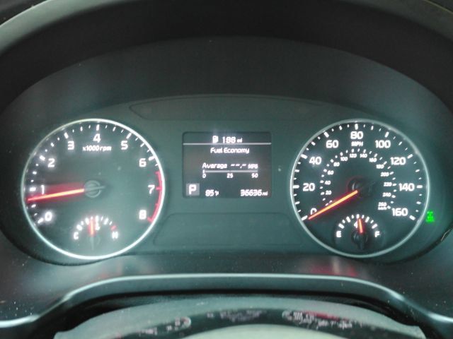 Used 2021 Kia Seltos S AWD/4WD image 37