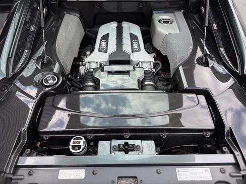 Used 2009 Audi R8 V8 image 21