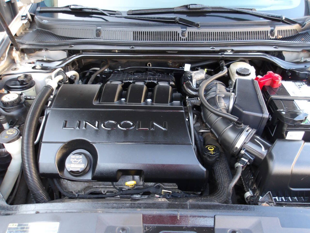 Used 2009 Lincoln MKS FWD image 23