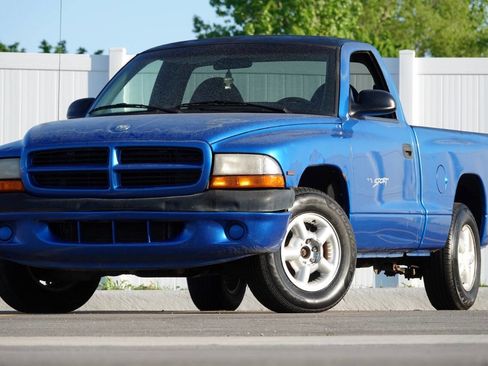 Used 1998 Dodge Dakota Sport RWD image 3