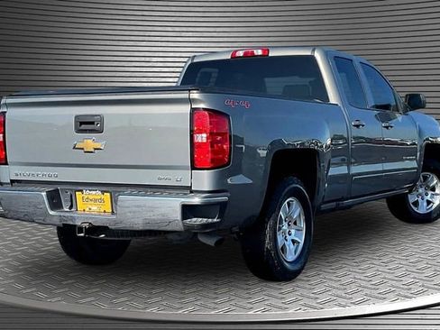 Used 2017 Chevrolet Silverado 1500 LT w/ LT Convenience Package AWD/4WD image 6