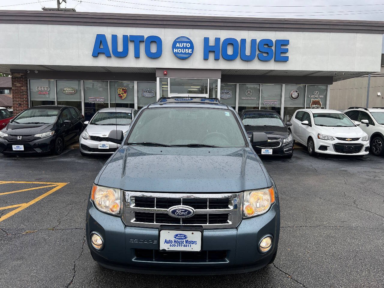 Used 2010 Ford Escape XLT FWD image 2