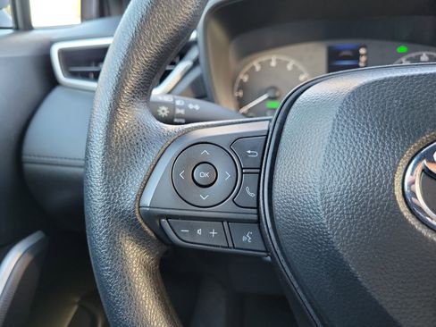 Used 2025 Toyota Corolla Cross AWD Hybrid image 16