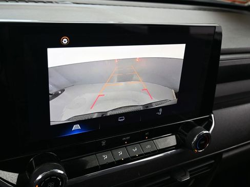 Used 2024 Chevrolet Colorado Trail Boss image 20