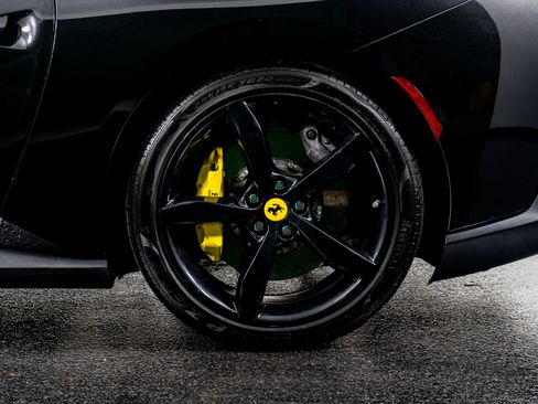 Used 2019 Ferrari Portofino image 20