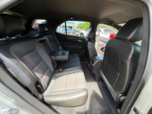 Used 2024 Chevrolet Equinox RS FWD image 32