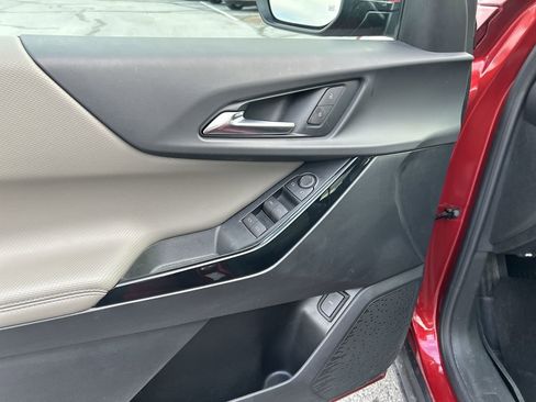 Used 2026 Chevrolet Equinox LT w/ Convenience Package II image 19