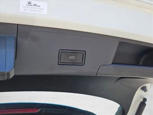 Used 2024 Volkswagen Atlas Cross Sport SEL Premium R-Line AWD/4WD image 7