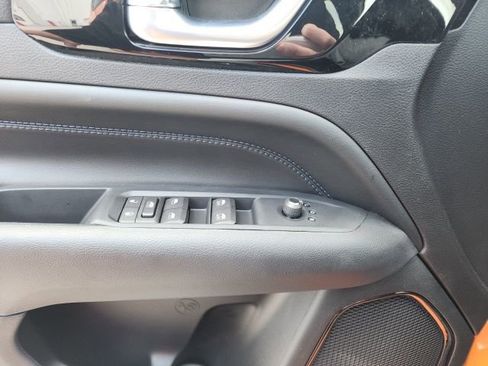 New 2026 Jeep Compass Latitude AWD/4WD image 16