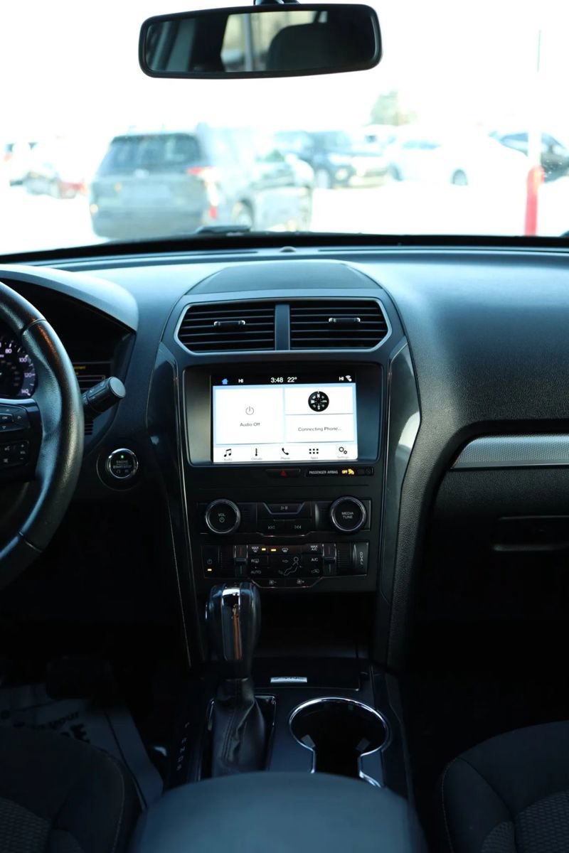 Used 2018 Ford Explorer XLT w/ Equipment Group 201A FWD image 61