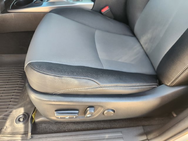 Used 2024 Toyota 4Runner SR5 Premium w/ Moonroof Package RWD image 23