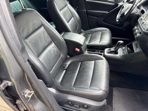 Used 2014 Volkswagen Tiguan R-Line AWD/4WD image 12