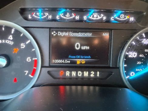 Used 2017 Ford F250 XLT AWD/4WD image 11
