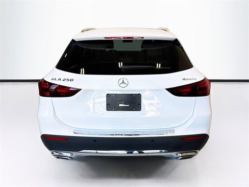 Certified 2025 Mercedes-Benz GLA 250 4MATIC image 6