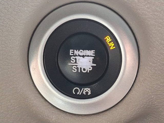 Used 2019 Chrysler Pacifica Touring-L Plus w/ Advanced Safetytec Group FWD image 19