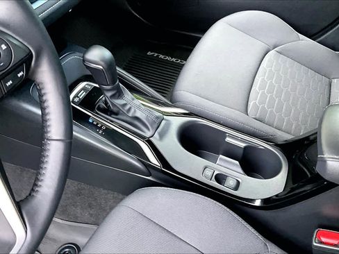 Certified 2024 Toyota Corolla SE FWD image 15