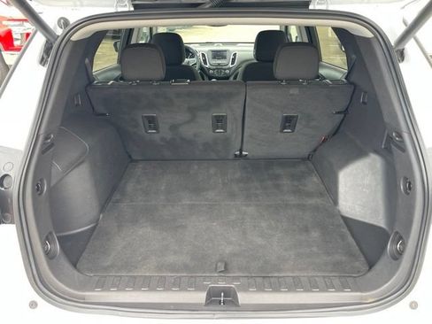 Used 2023 Chevrolet Equinox LT FWD image 7