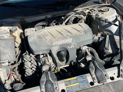 Used 2005 Buick LaCrosse CXL image 14