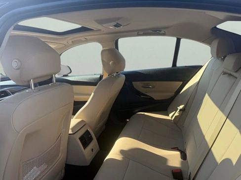 Used 2017 BMW 320i xDrive Sedan image 13