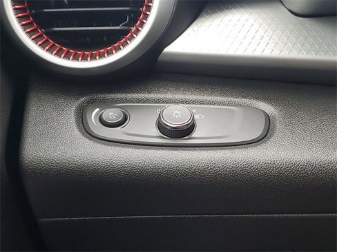 Used 2024 Chevrolet Trax RS image 24