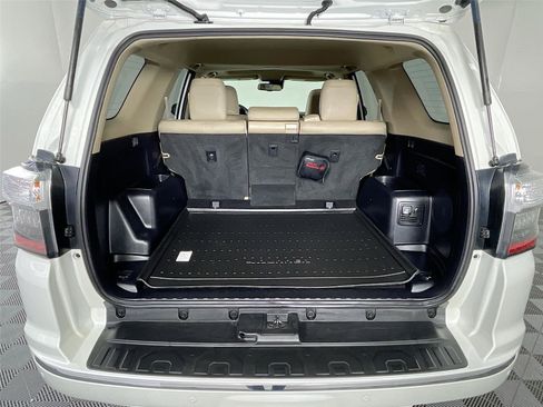 Used 2021 Toyota 4Runner Limited AWD/4WD image 30