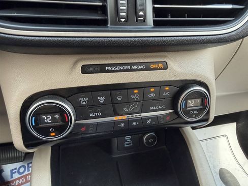 Used 2021 Ford Escape SEL AWD/4WD image 17
