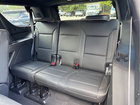 Used 2022 GMC Yukon SLT w/ SLT Premium Package RWD image 47