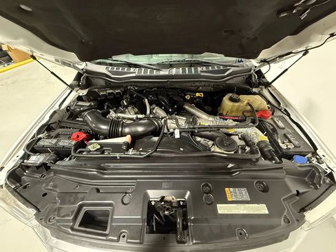 Used 2018 Ford F350 Platinum w/ Platinum Ultimate Package image 18