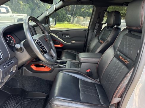Used 2023 Nissan Frontier PRO-4X w/ Pro-4X Premium Package AWD/4WD image 11