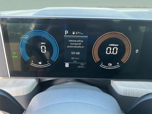 Certified 2025 Hyundai Sonata SEL FWD image 32