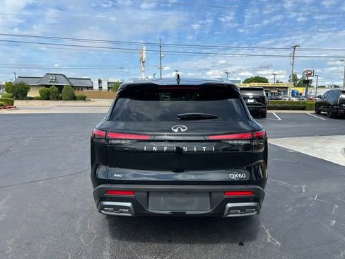 Used 2023 INFINITI QX60 Sensory w/ Vision Package AWD/4WD image 9