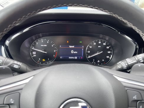 Used 2022 Buick Envision Preferred image 25