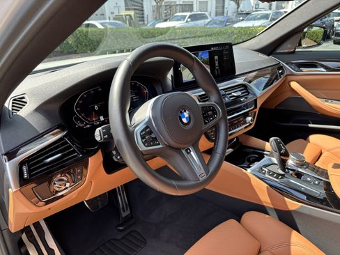 Used 2023 BMW 540i w/ M Sport Package RWD image 17