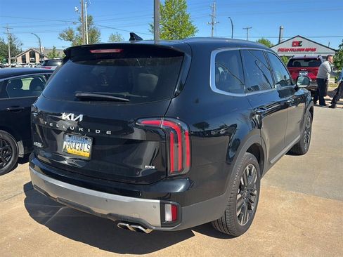 Used 2023 Kia Telluride SX image 4