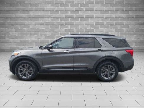 Certified 2023 Ford Explorer XLT w/ Equipment Group 202A AWD/4WD image 6