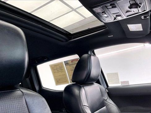 Used 2021 Toyota Tacoma TRD Sport image 25