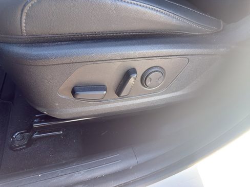 Used 2024 Kia Sportage SX image 11