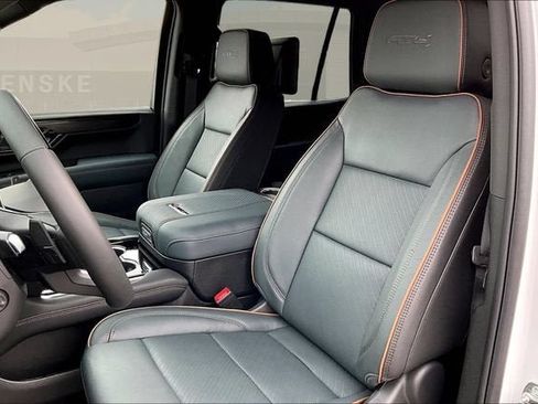 New 2026 GMC Yukon AT4 w/ AT4 Premium Plus Package AWD/4WD image 10