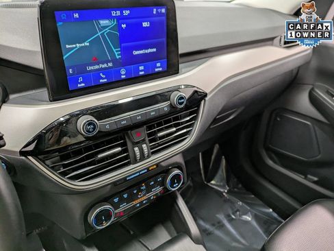 Used 2022 Ford Escape SEL w/ Technology Package image 12