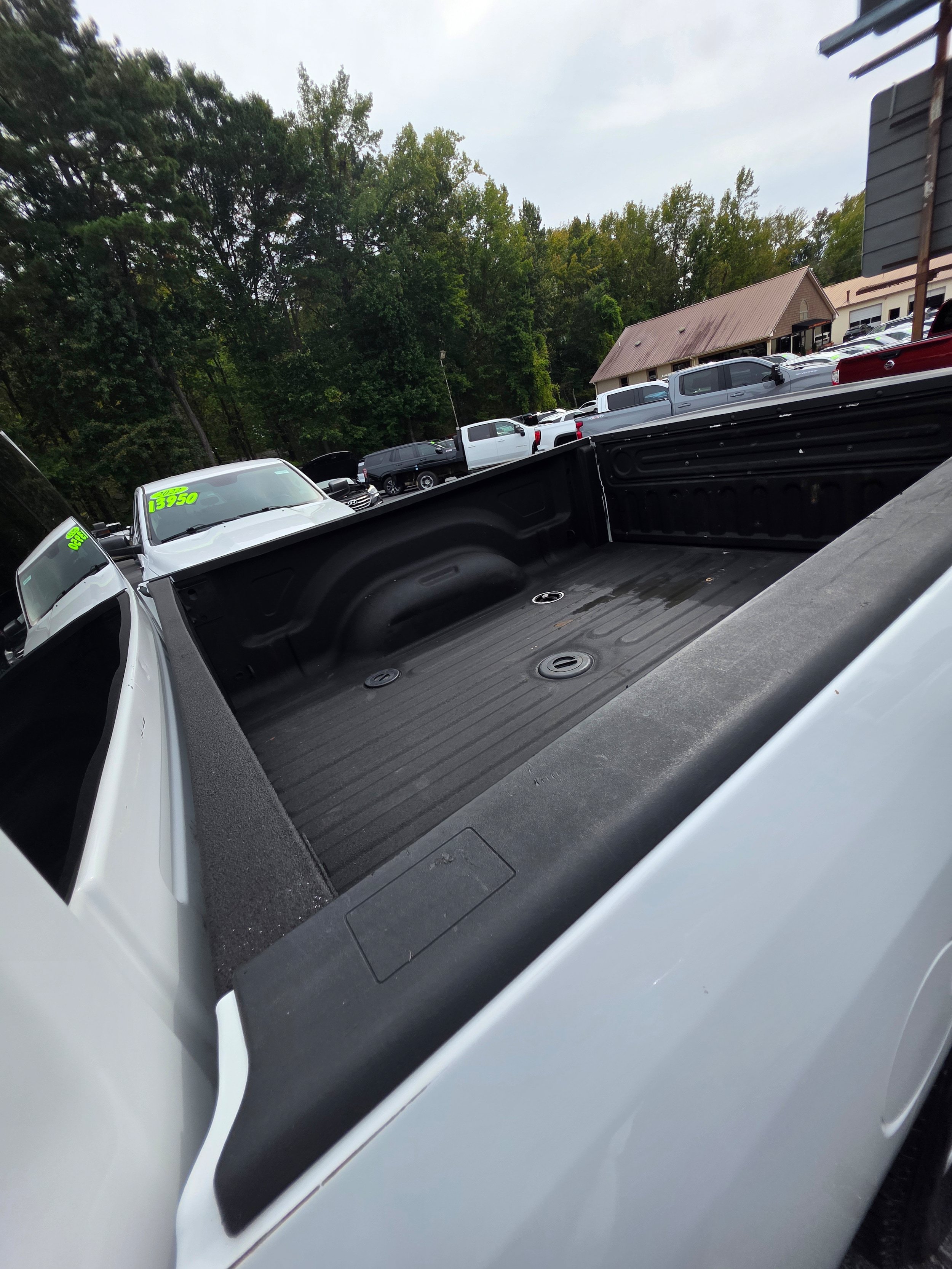 Used 2018 RAM 2500 Tradesman w/ Chrome Appearance Group AWD/4WD image 29