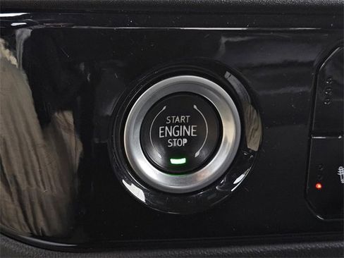 Used 2022 Chevrolet Silverado 1500 LT image 21