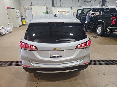 Used 2022 Chevrolet Equinox LT image 6