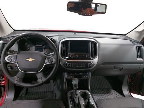 Used 2022 Chevrolet Colorado LT w/ LT Convenience Package AWD/4WD image 10