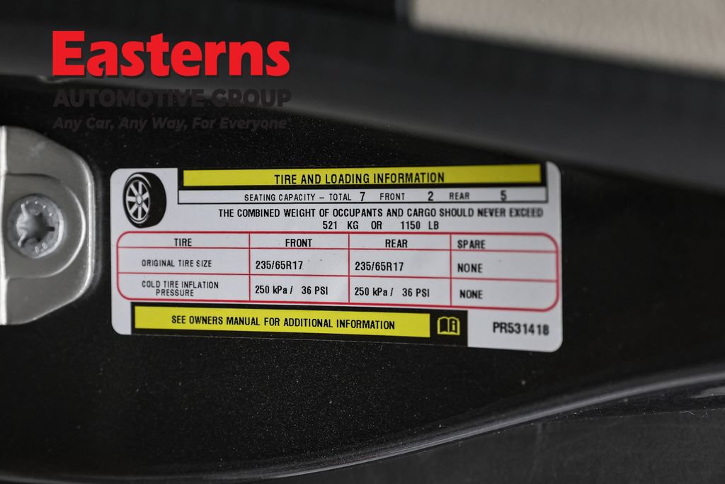 Used 2023 Chrysler Pacifica Touring-L FWD image 37