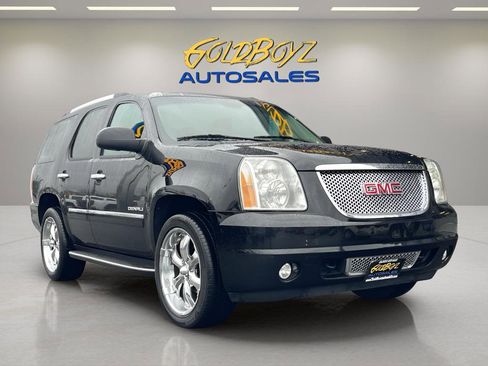 Used 2014 GMC Yukon Denali image 2