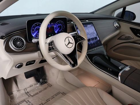 Used 2022 Mercedes-Benz EQS 450+ Sedan image 7
