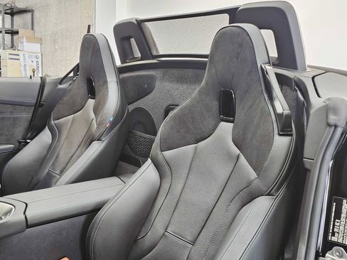 New 2026 BMW Z4 M40i image 24