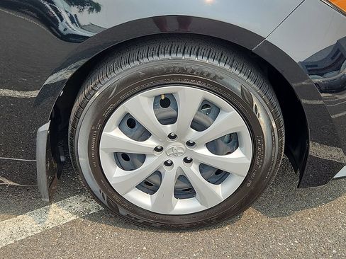 Certified 2023 Toyota Corolla LE w/ Carpet Mat Package (TMS) FWD image 7