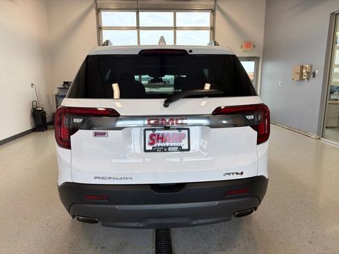 Used 2022 GMC Acadia AT4 w/ GMC Pro Grade Package AWD/4WD image 8