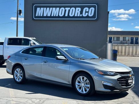 Used 2025 Chevrolet Malibu LT FWD image 1